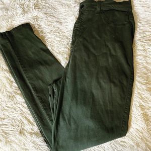 HUNTER GREEN SKINNY JEANS
